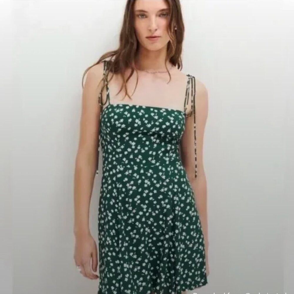 Reformation Dress Sz 2 Green Chive “Sarah”